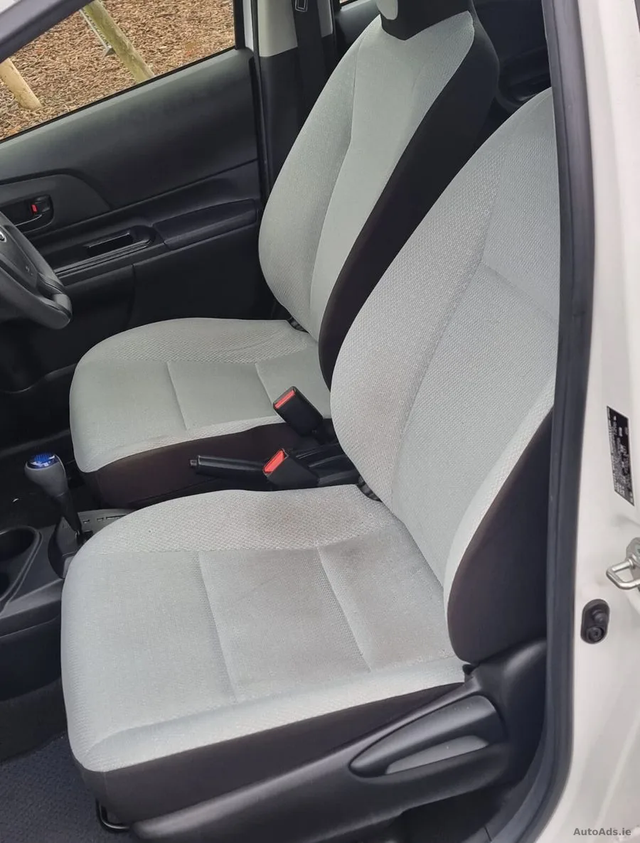 2020 Toyota Aqua – photo 16
