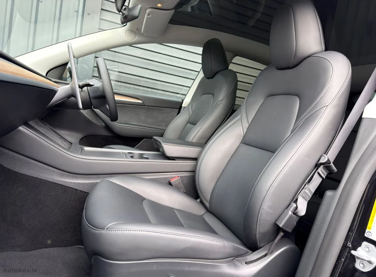 2023 Tesla Model Y – photo 8