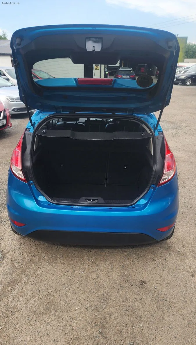 2014 Ford Fiesta – photo 10