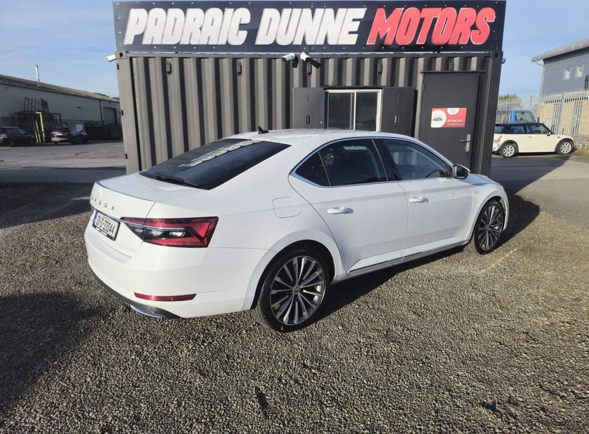 2021 Skoda Superb – photo 4