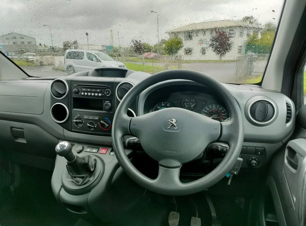 2019 Peugeot Partner – photo 14