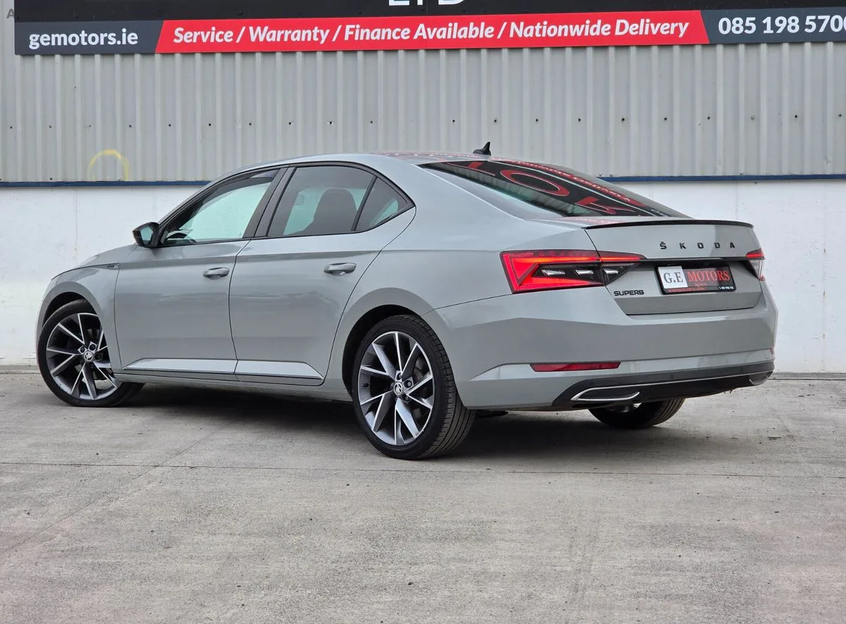 2022 Skoda Superb – photo 12