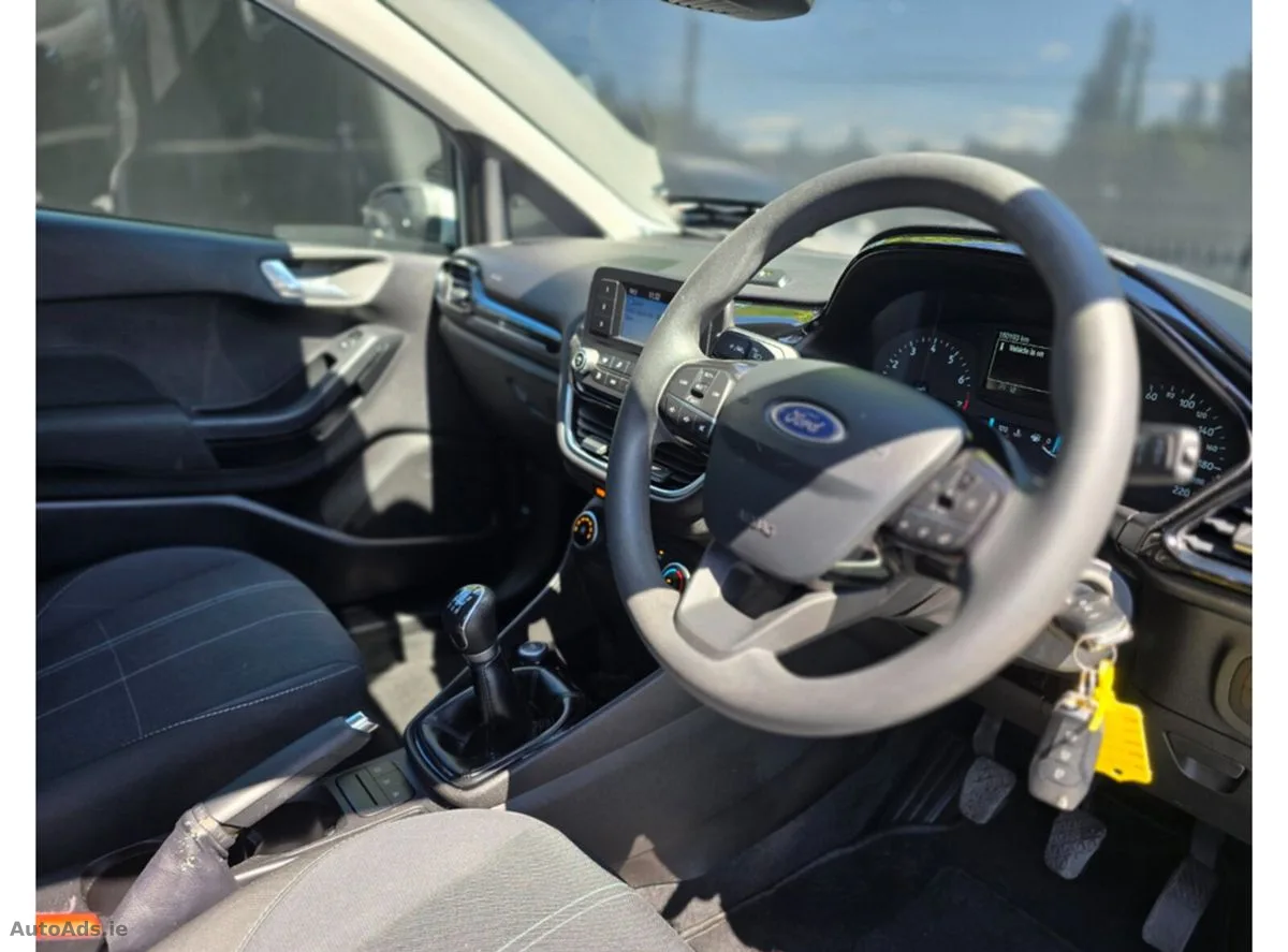 2018 Ford Fiesta – photo 18