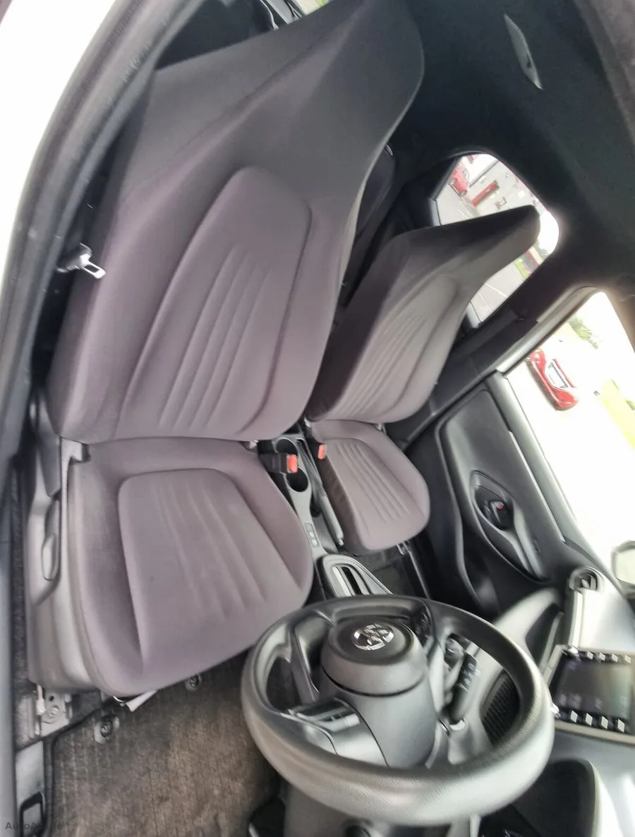 2020 Toyota Yaris – photo 19