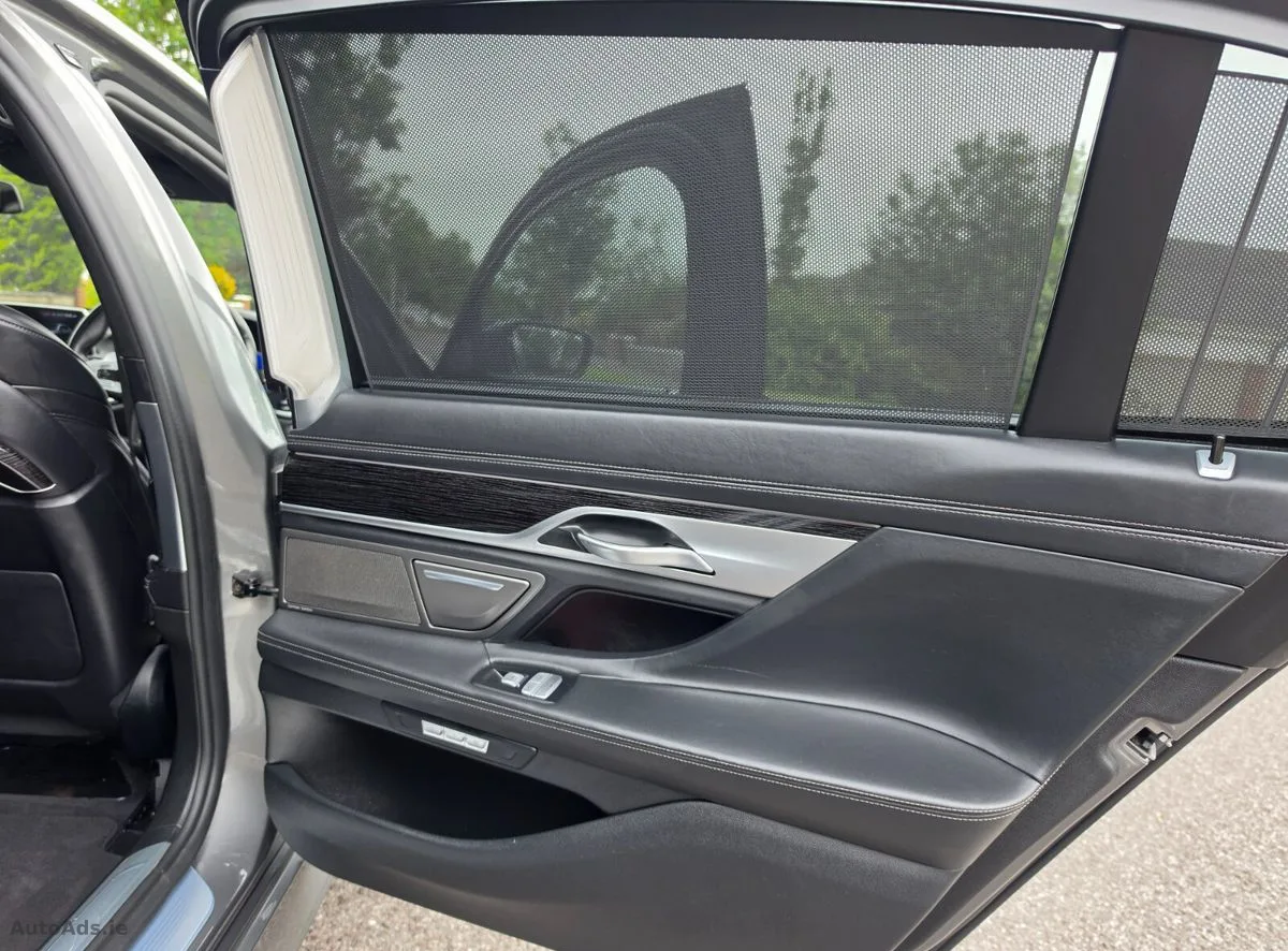 2018 BMW 7-Series – photo 14