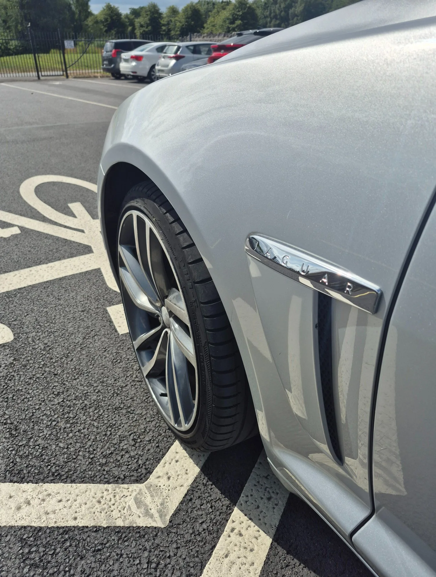 2011 Jaguar XF – photo 4