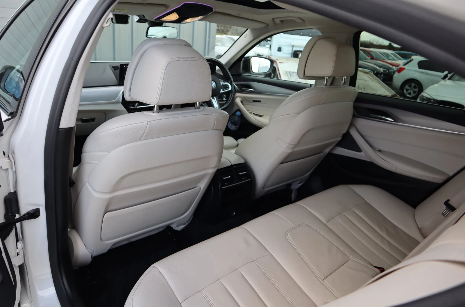 2018 BMW 5 Series – photo 9