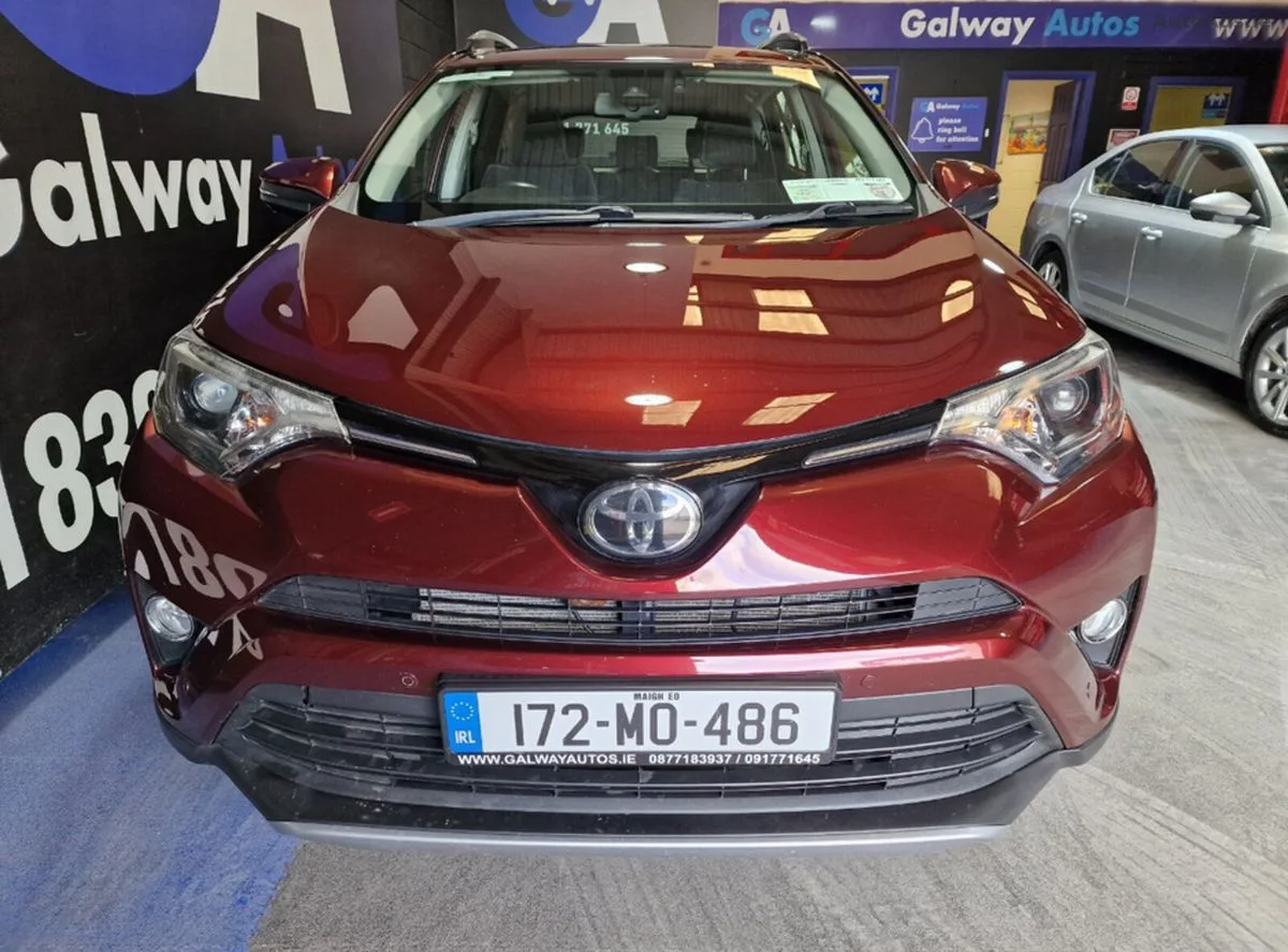 2017 Toyota RAV4 – photo 3