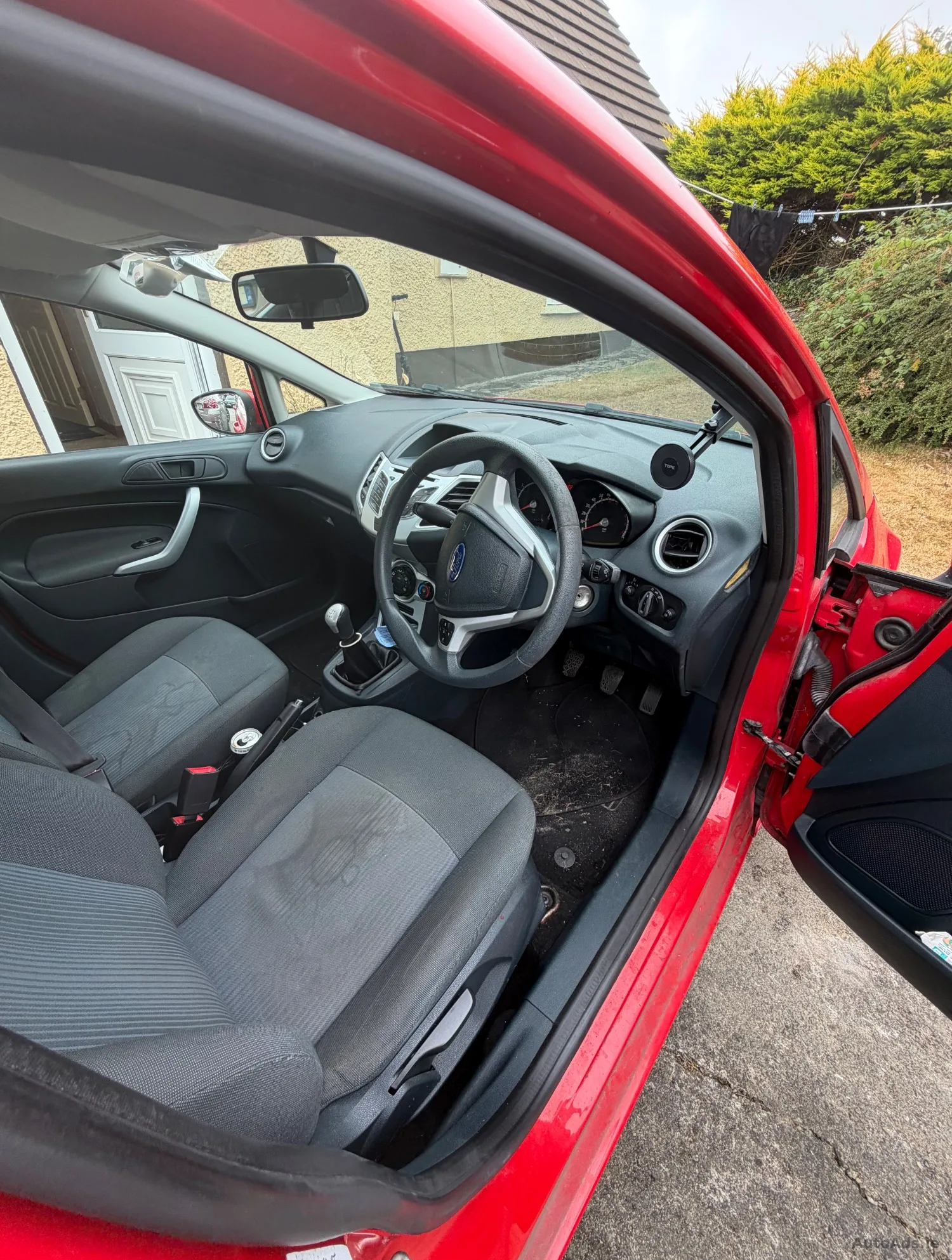 2012 Ford Fiesta – photo 4