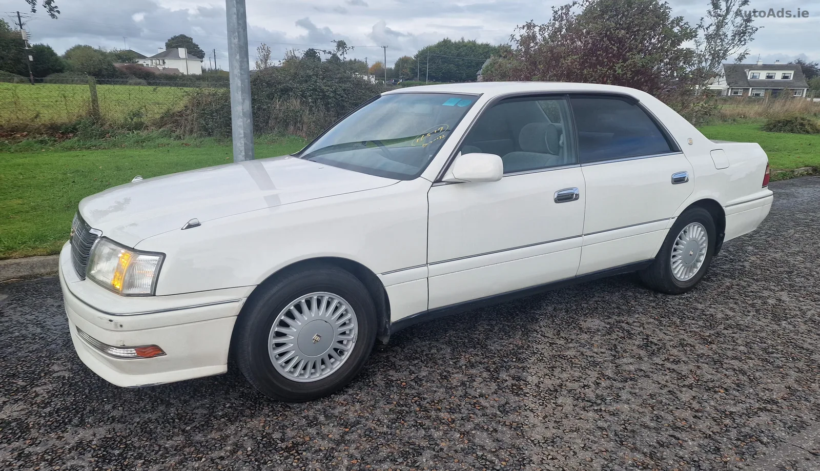 1995 Toyota Crown – photo 2