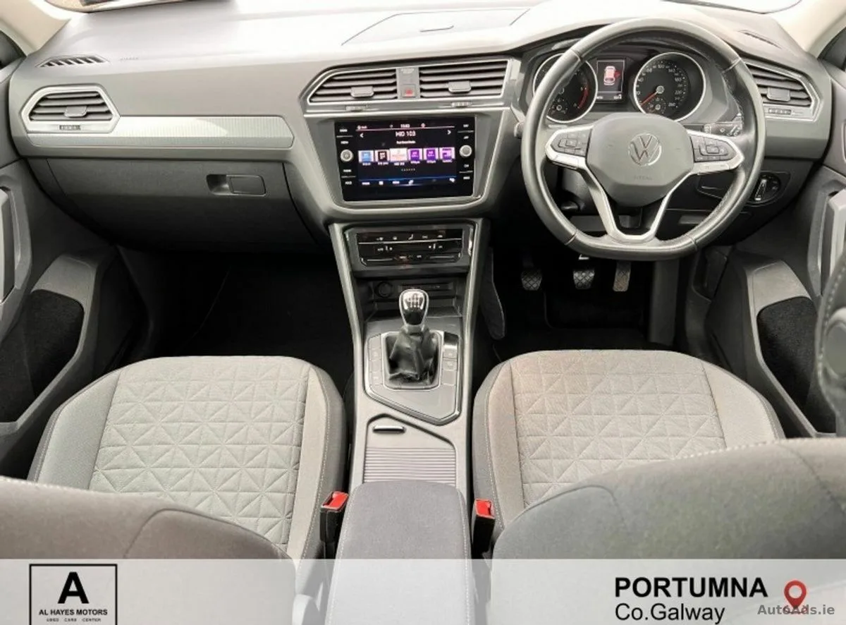 2021 Volkswagen Tiguan – photo 2