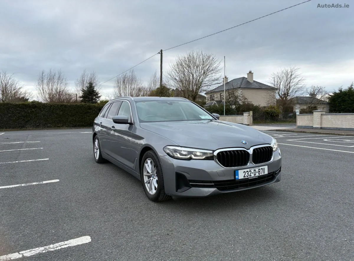 2023 BMW 5-Series – photo 12