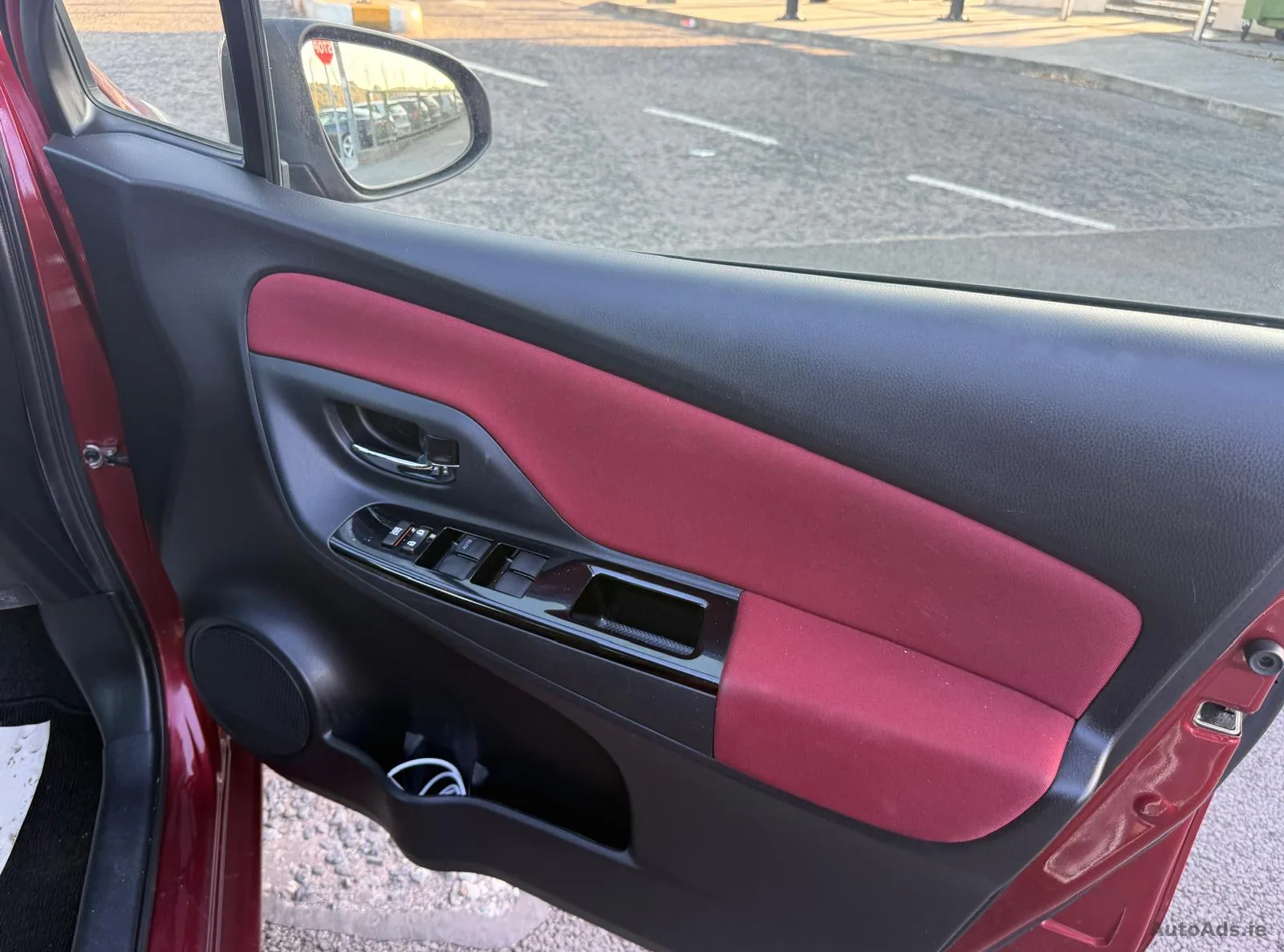 2017 Toyota Vitz – photo 8