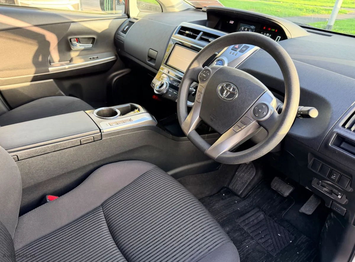 2017 Toyota Prius – photo 18