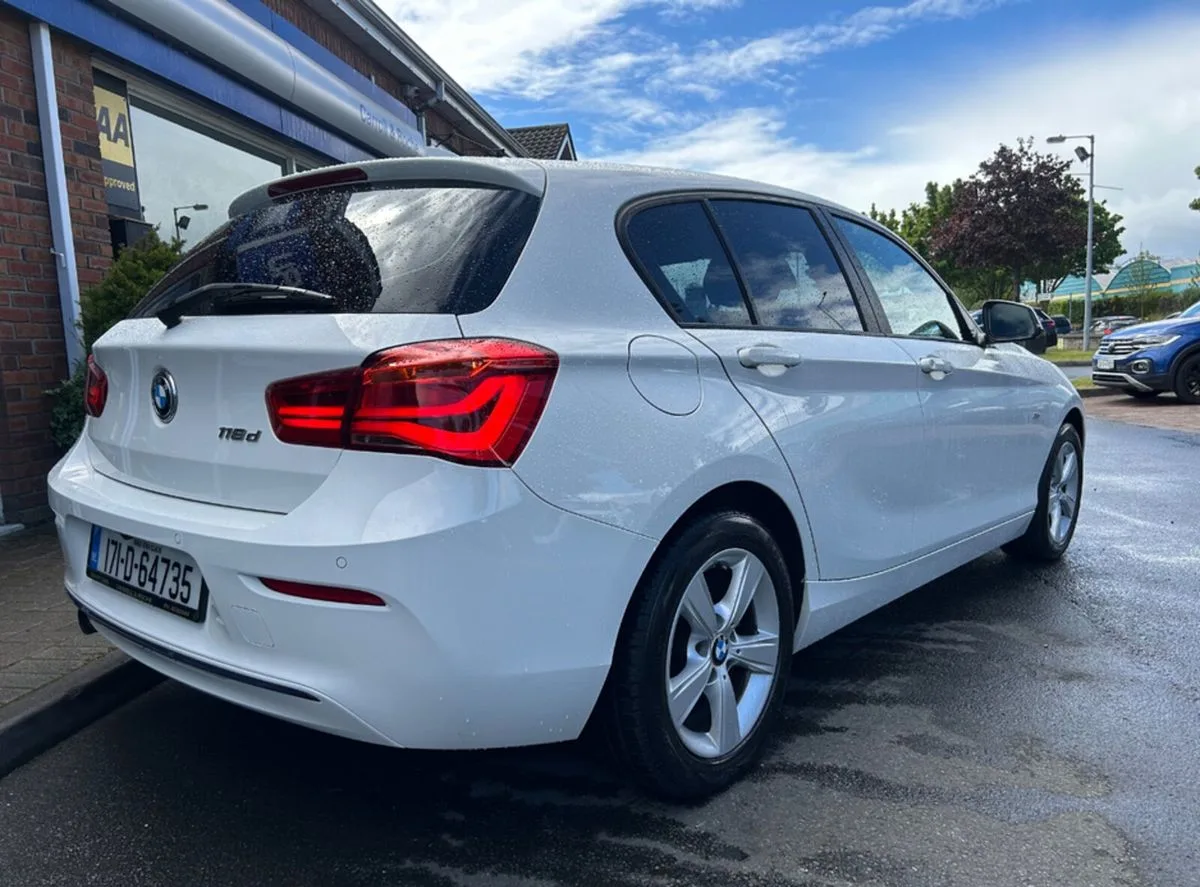 2017 BMW 1-Series – photo 19