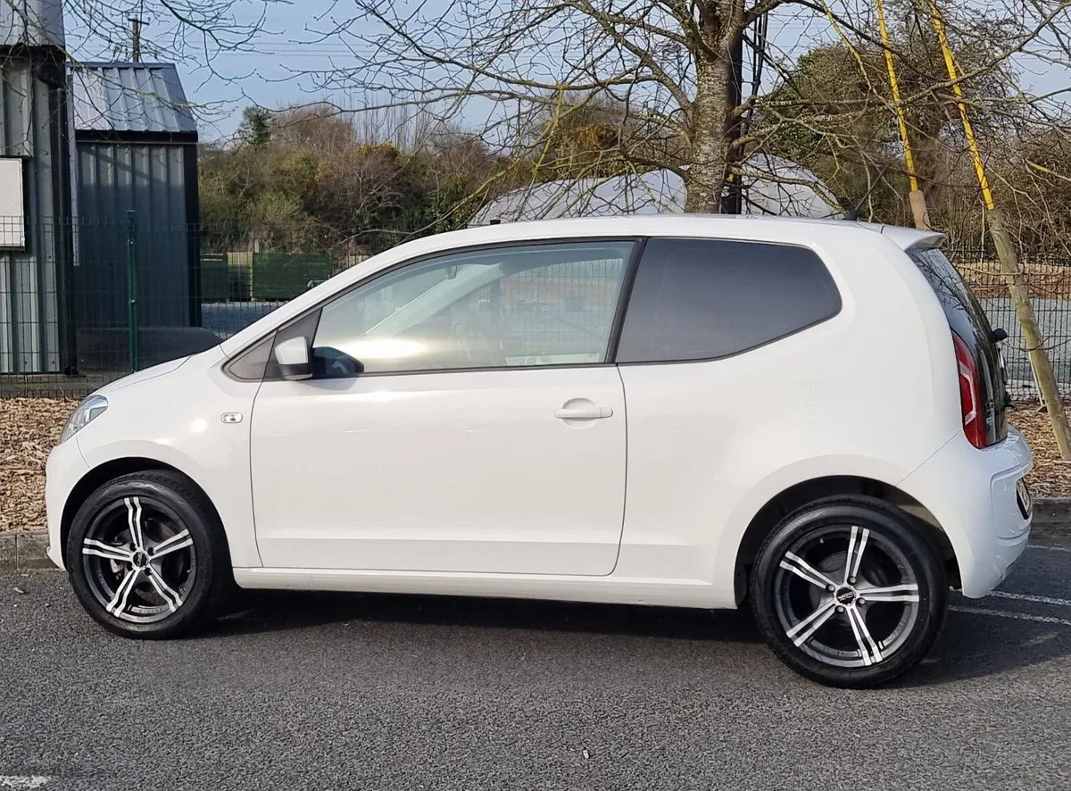 2012 Volkswagen up! – photo 10