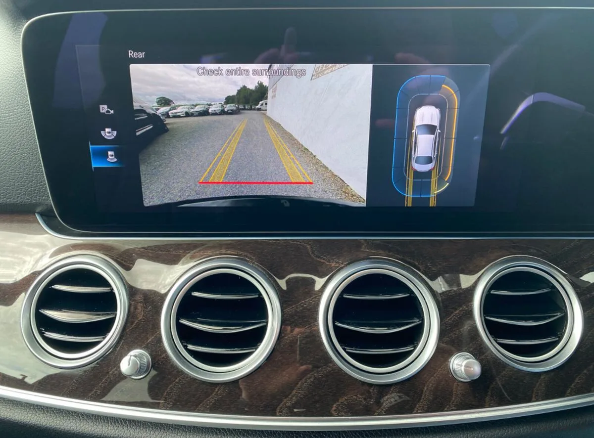 2021 Mercedes-Benz E-Class – photo 14