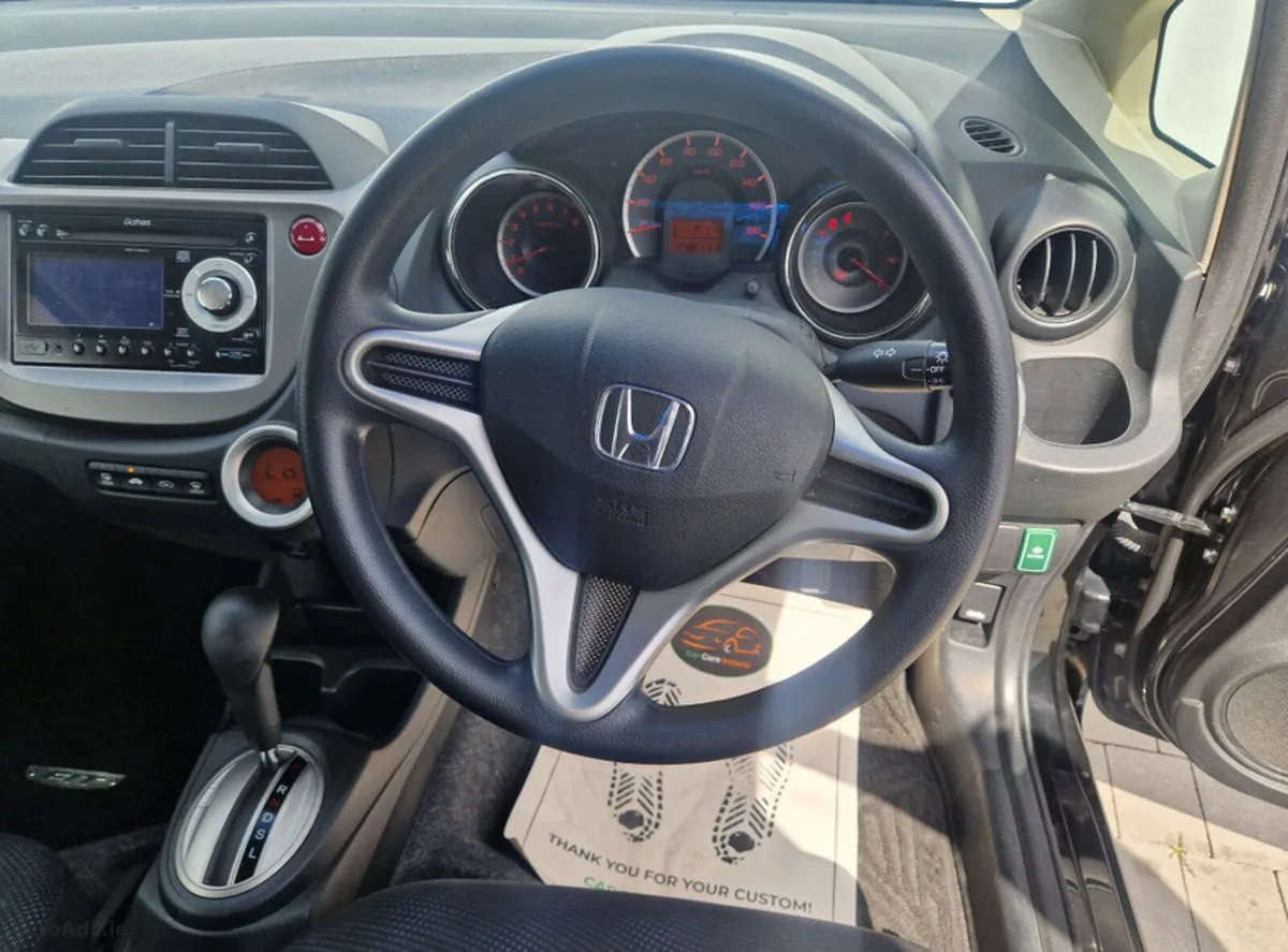 2013 Honda Fit – photo 17