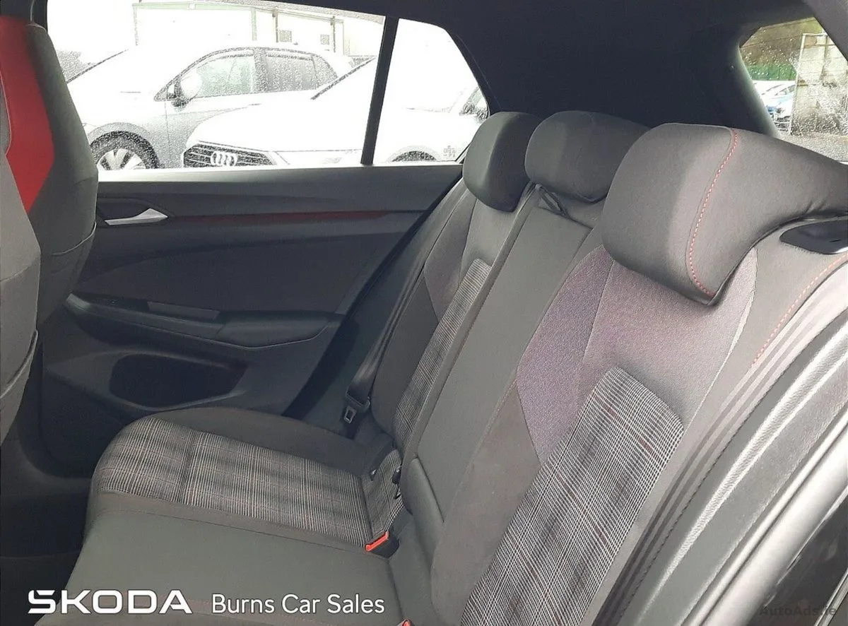 2025 Volkswagen Golf – photo 7