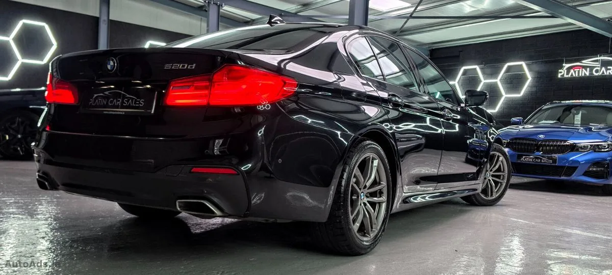 2017 BMW 5-Series – photo 13