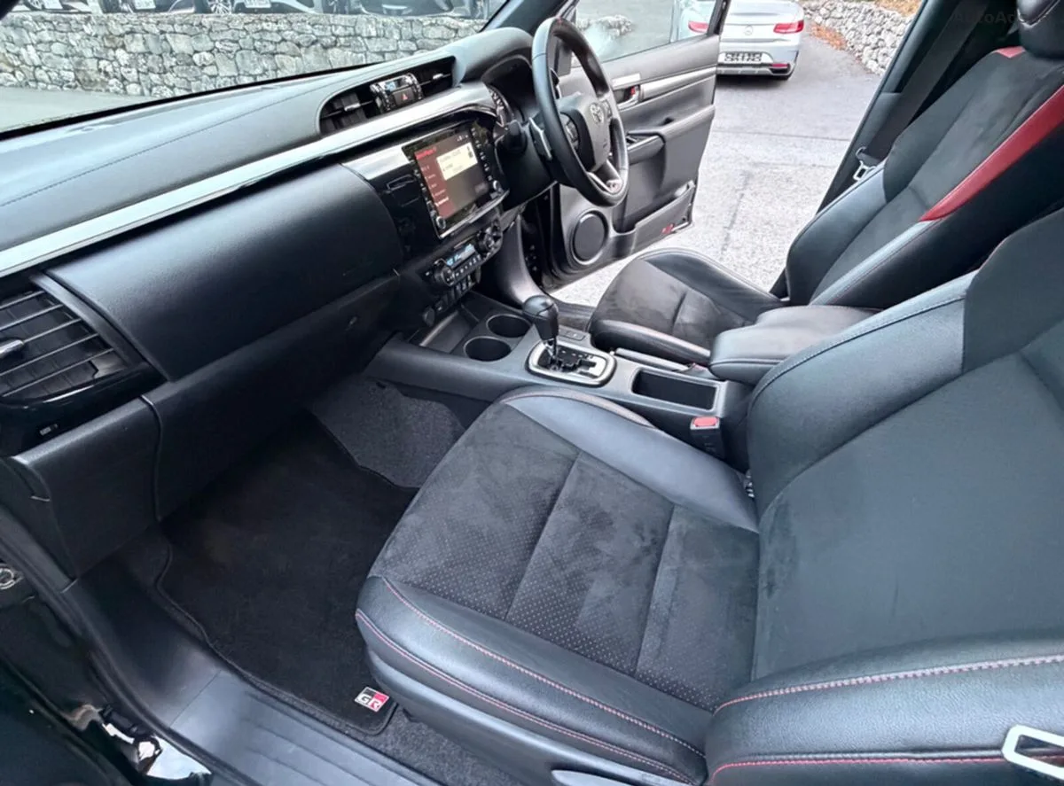 2024 Toyota Hilux – photo 11