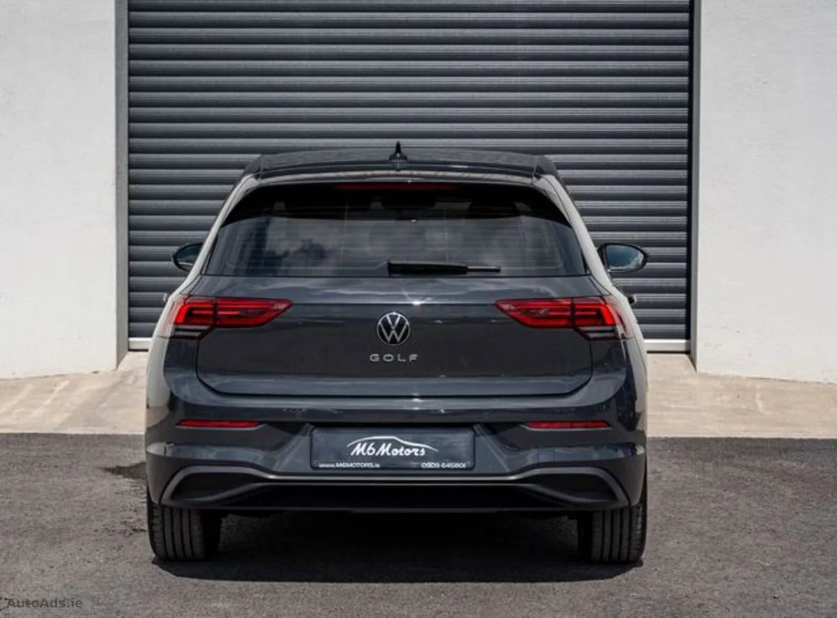 2023 Volkswagen Golf – photo 9