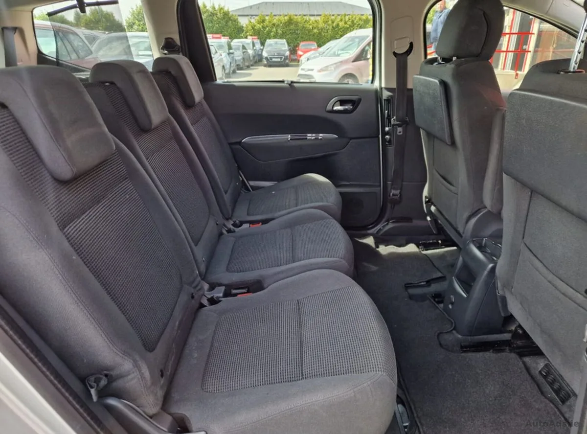 2015 Peugeot 5008 – photo 9