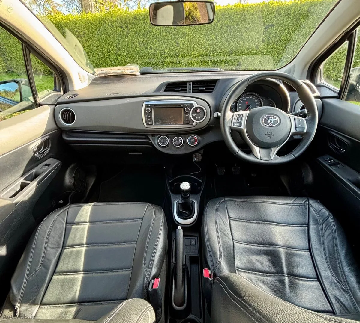 2012 Toyota Yaris – photo 7
