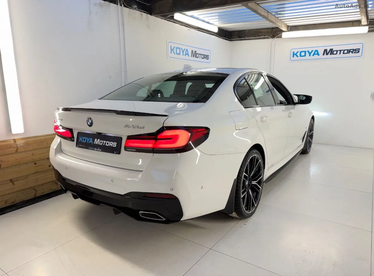 2021 BMW 5-Series – photo 12