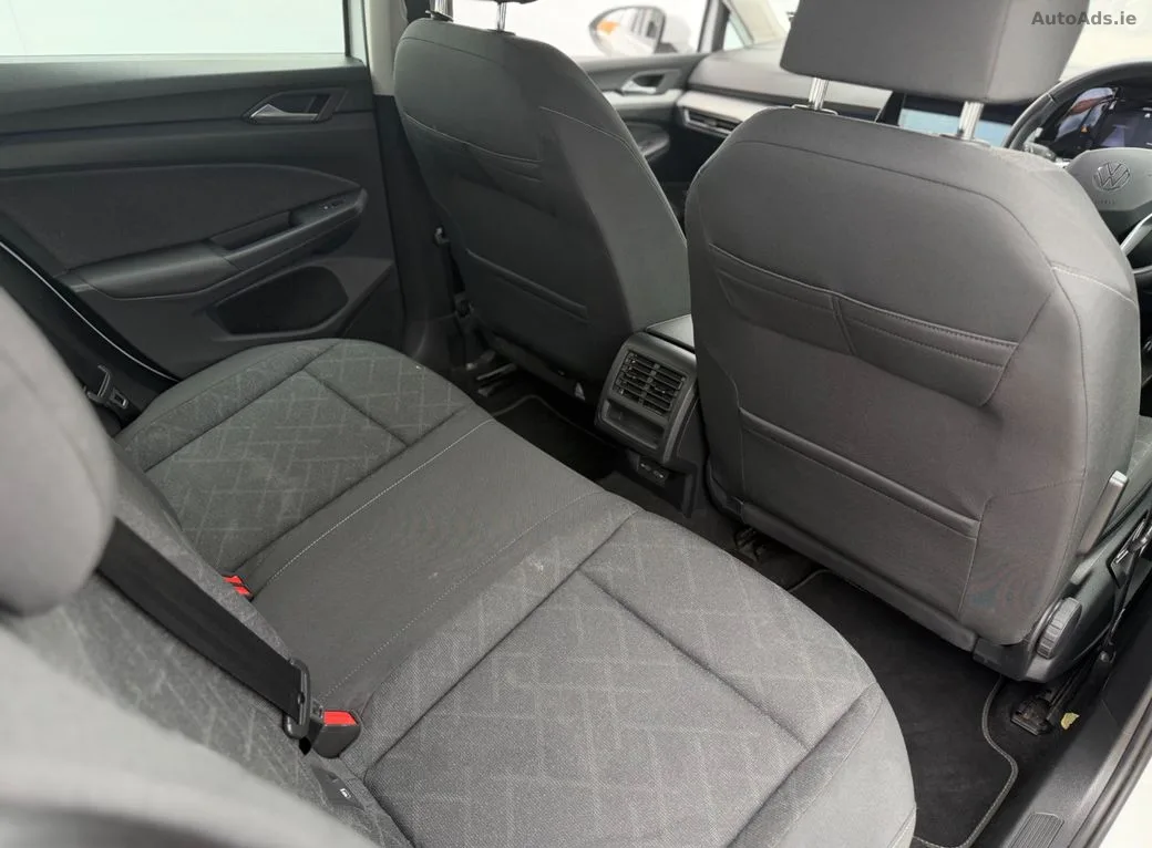 2023 Volkswagen Golf – photo 12