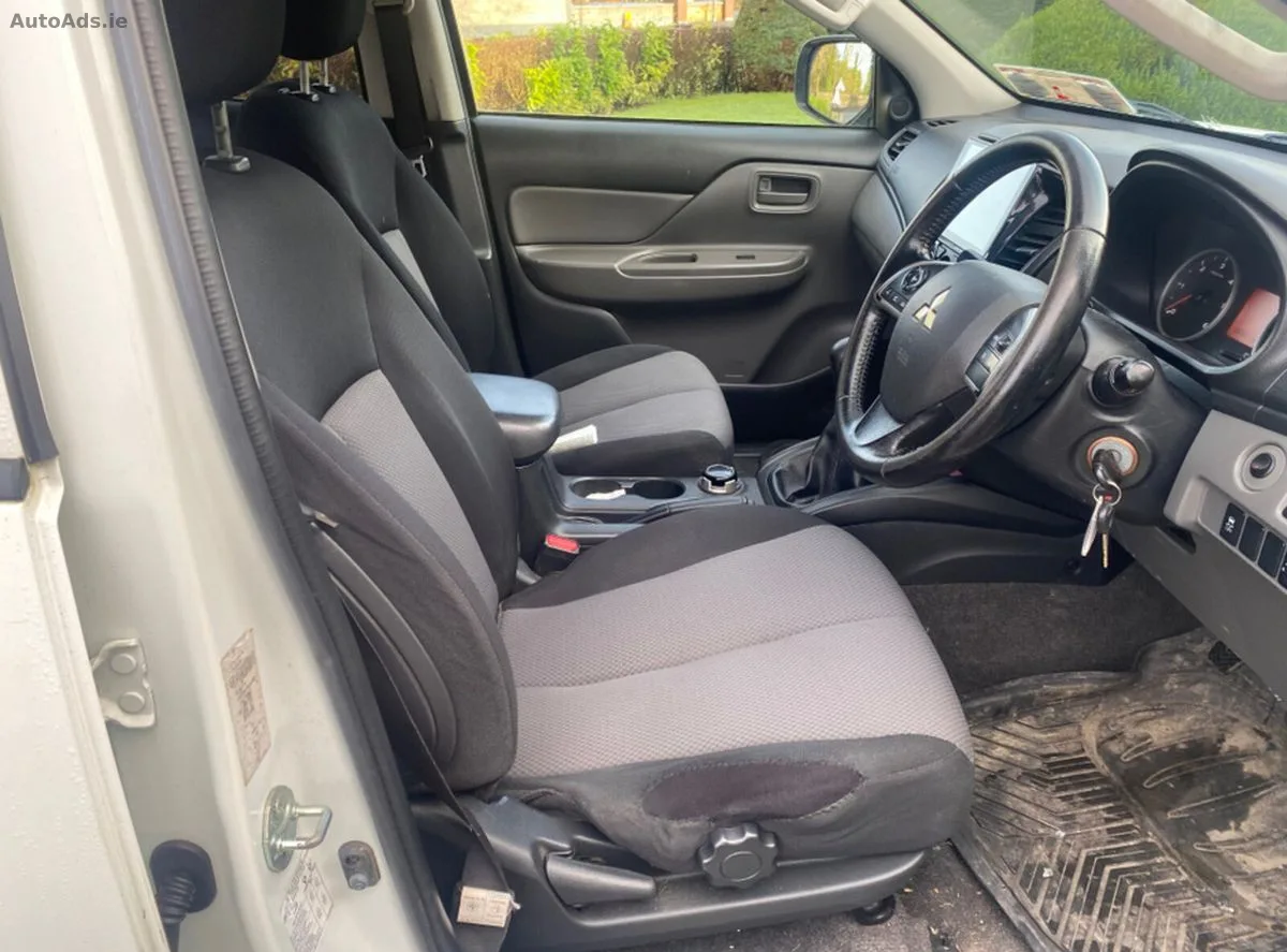 2016 Mitsubishi L200 – photo 5