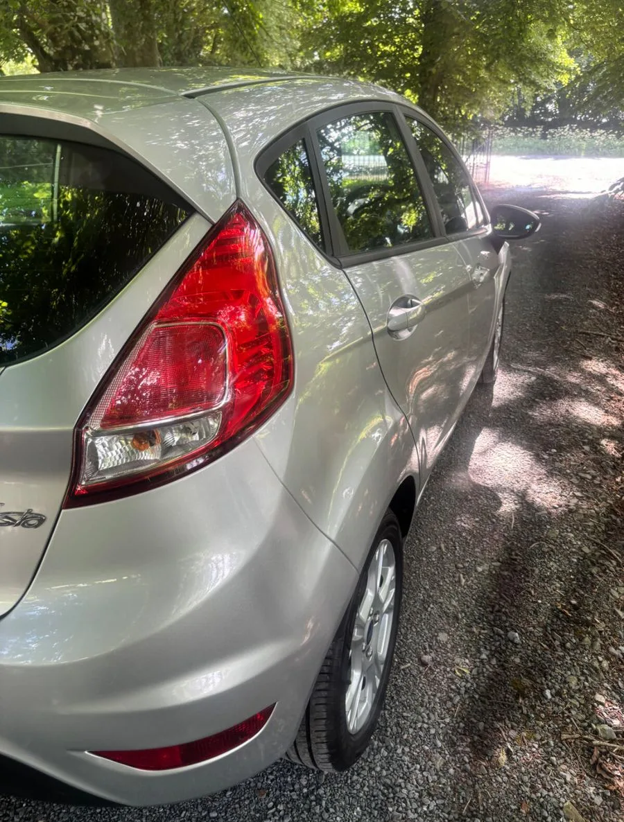 2013 Ford Fiesta – photo 6