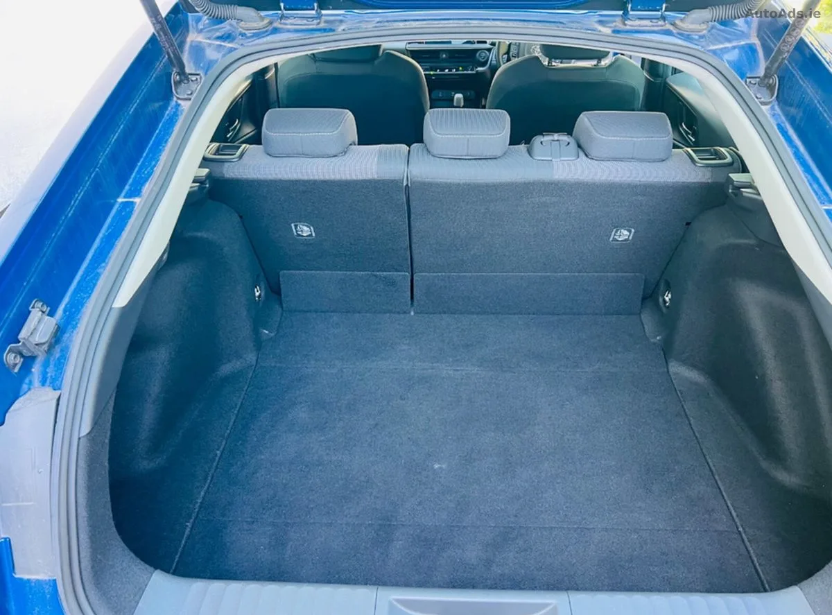 2023 Toyota Prius – photo 12