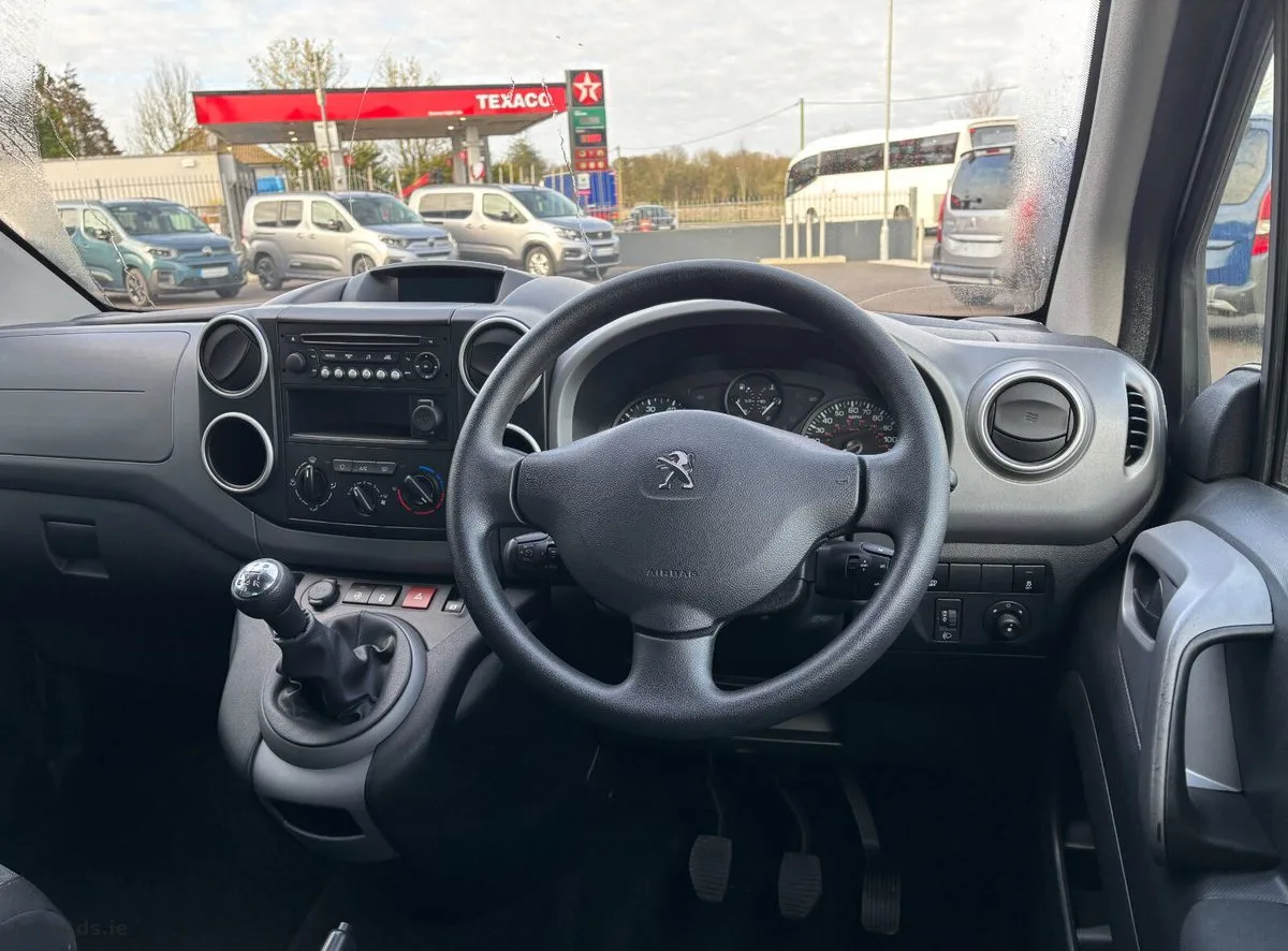 2017 Peugeot Partner – photo 19