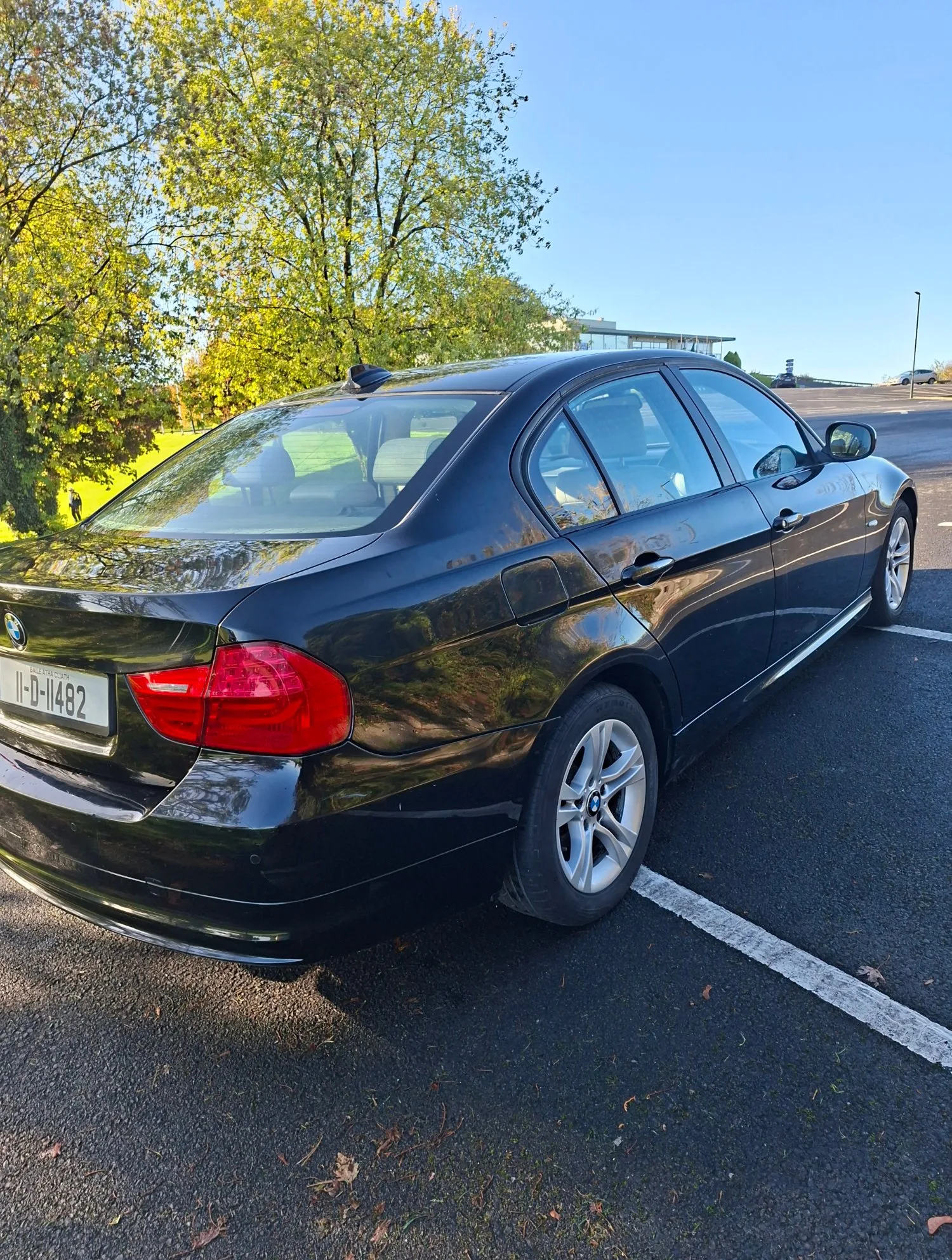 2011 BMW 3 Series – photo 3