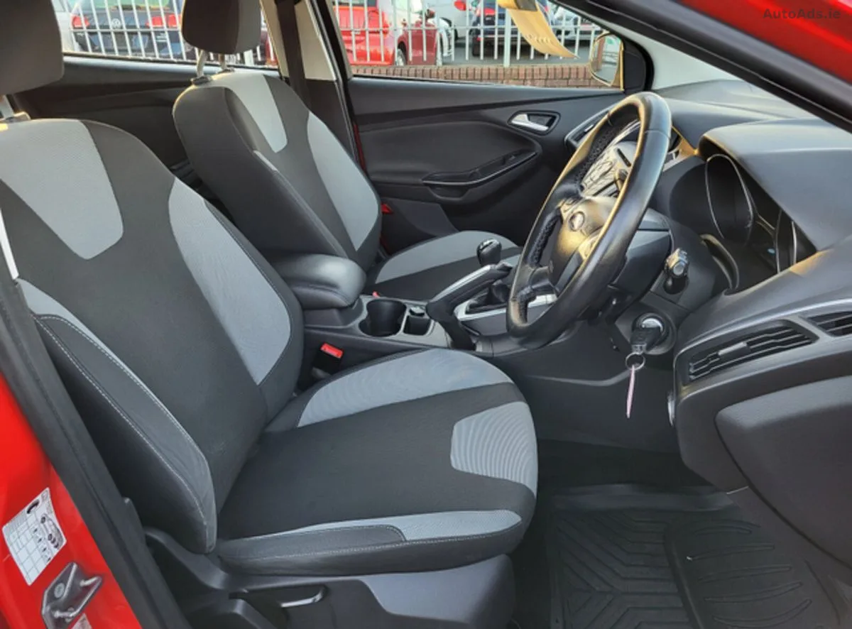 2012 Ford Focus – photo 14