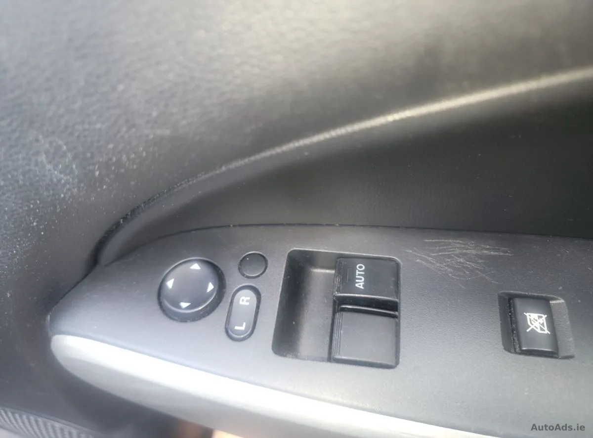 2009 Mazda Mazda2 – photo 6