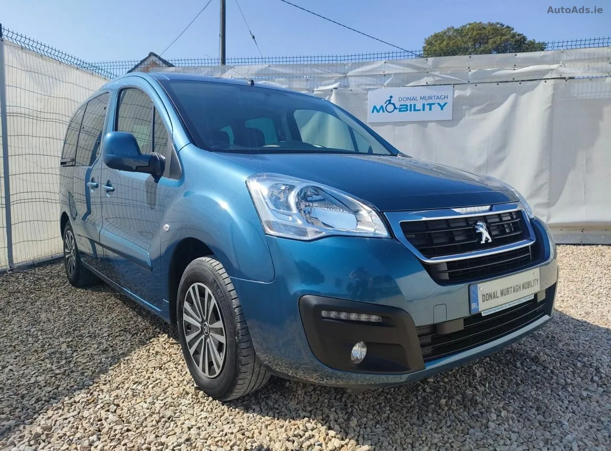 2017 Peugeot Partner Tepee