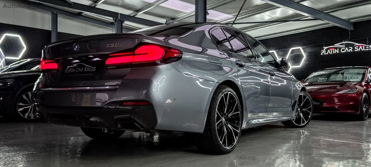 2020 BMW 5-Series – photo 12