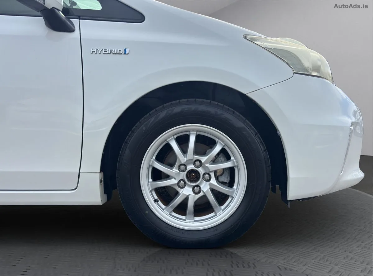 2013 Toyota Prius – photo 9