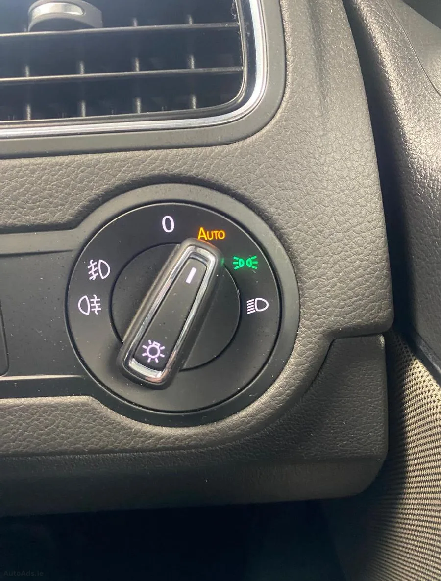 2015 Volkswagen Polo – photo 9