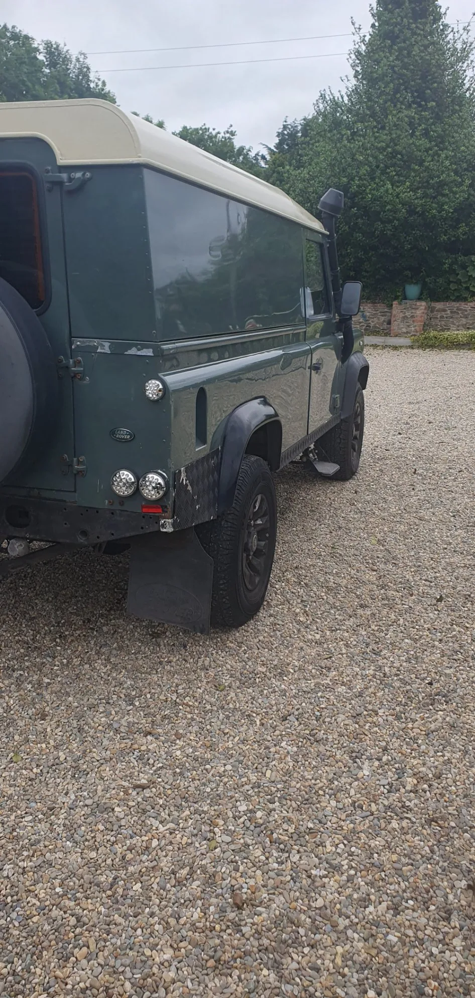 2011 Land Rover Defender – photo 5