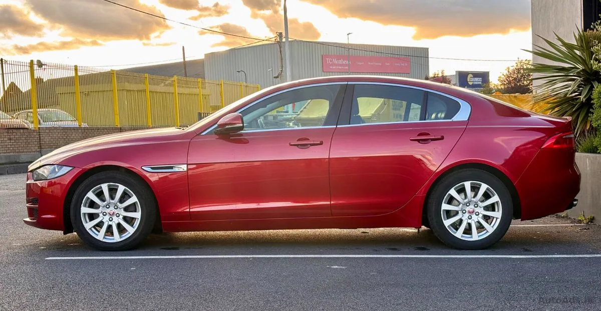 2016 Jaguar XE – photo 4