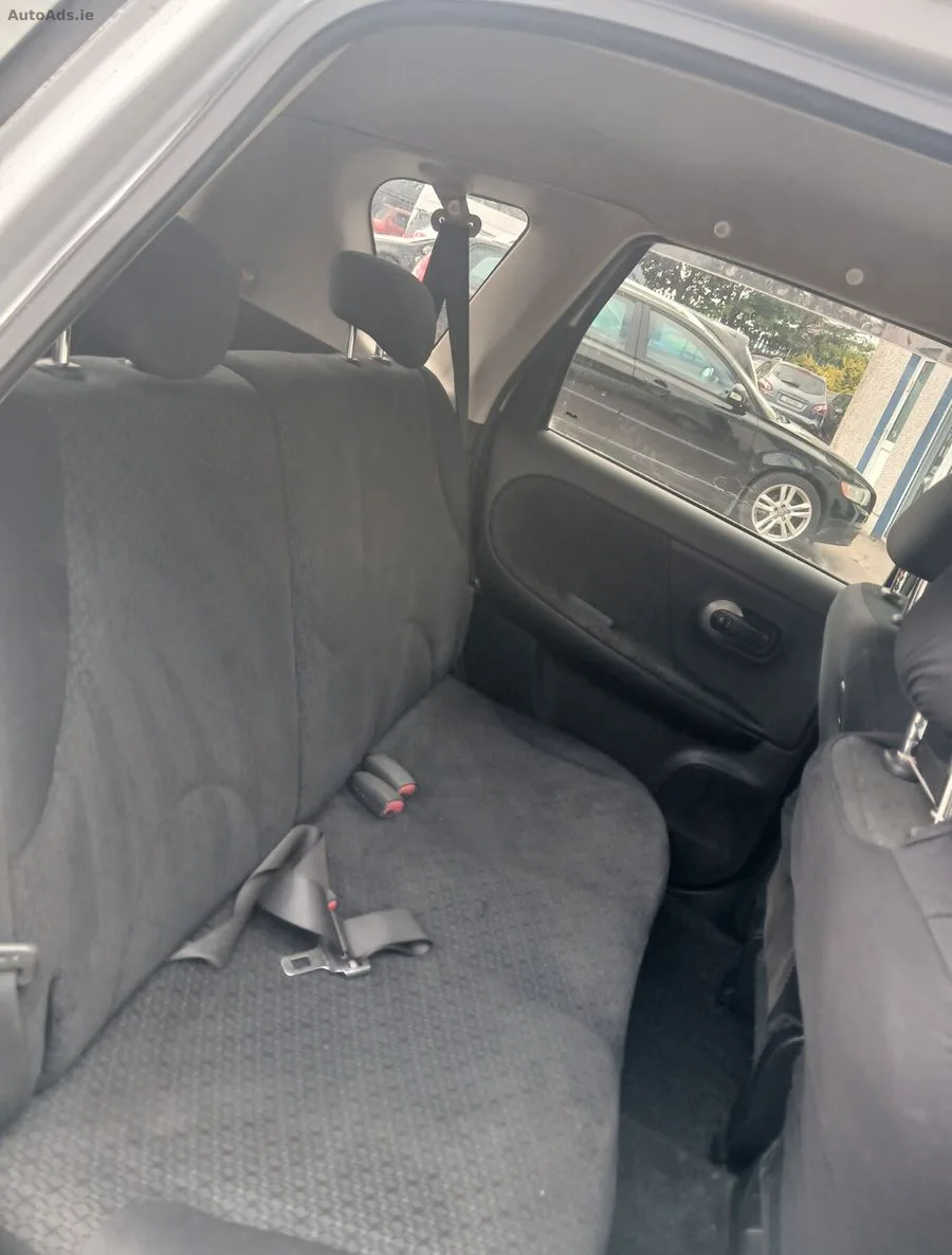 2011 Nissan Note – photo 9
