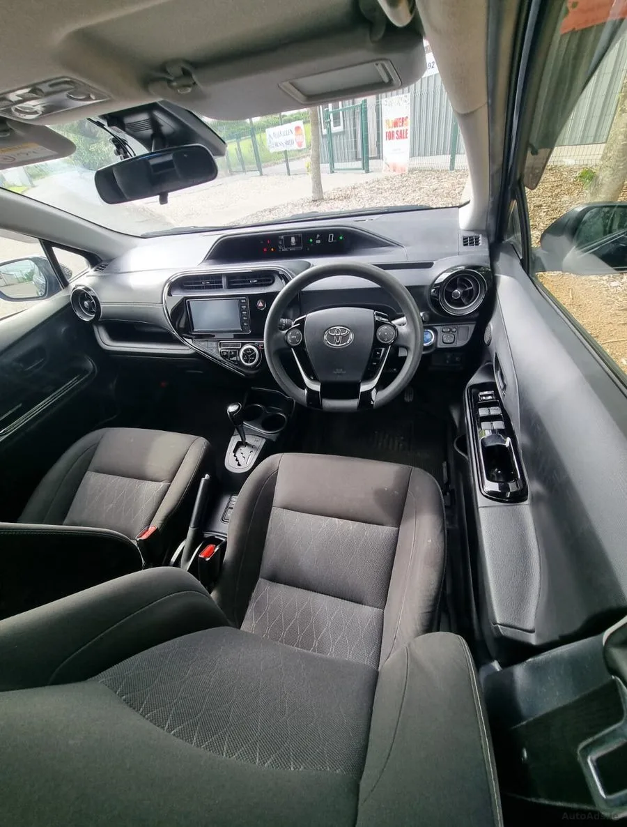 2019 Toyota Aqua – photo 19