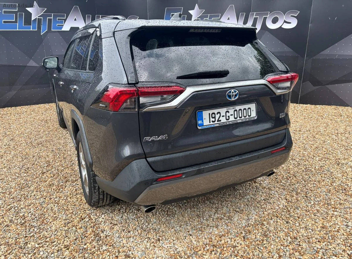 2019 Toyota RAV4 – photo 4