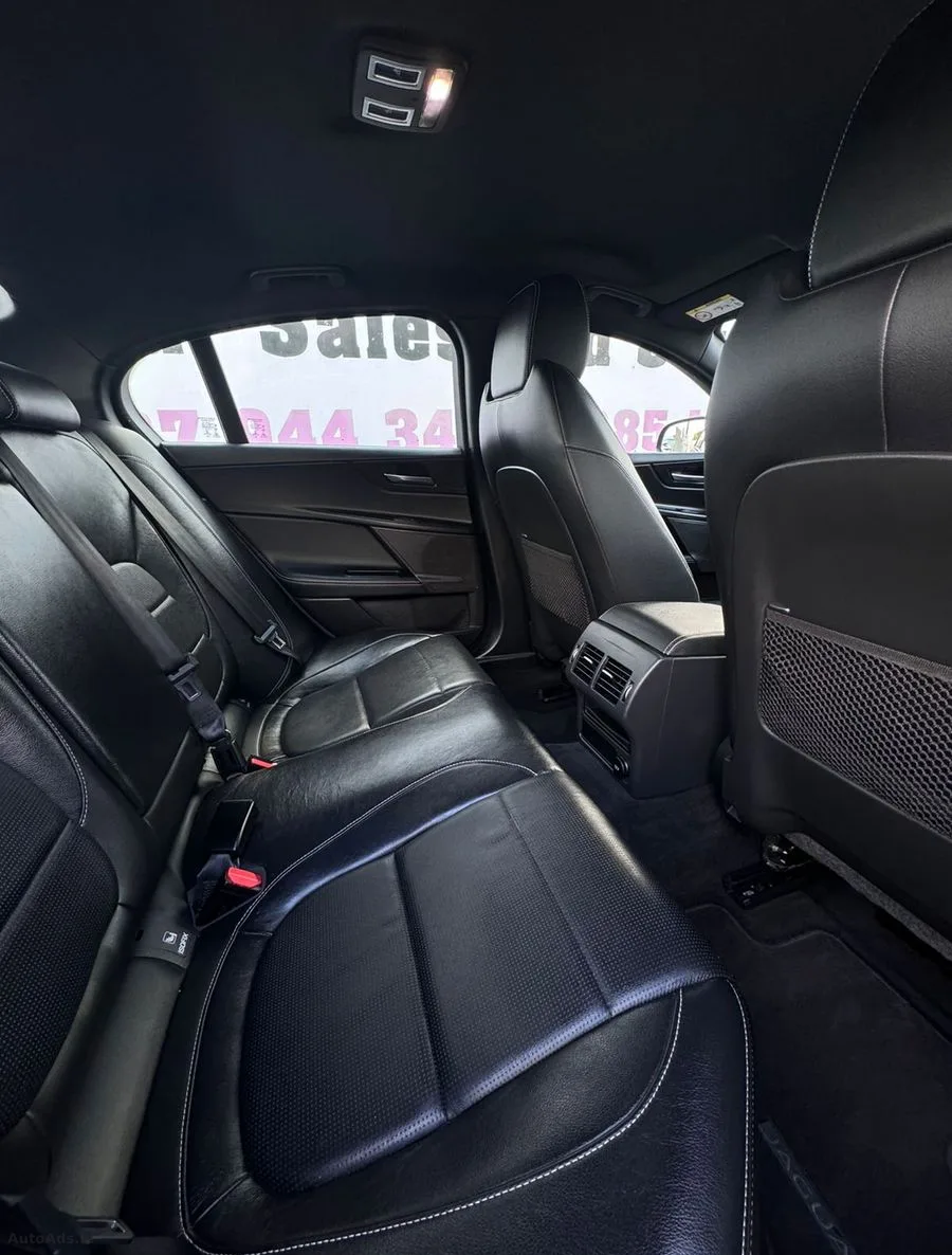 2018 Jaguar XE – photo 18