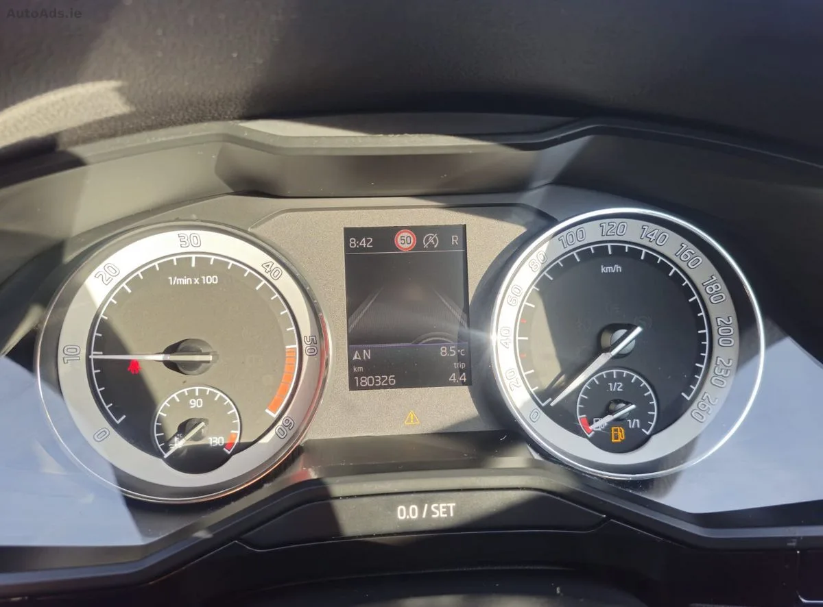 2021 Skoda Superb – photo 12