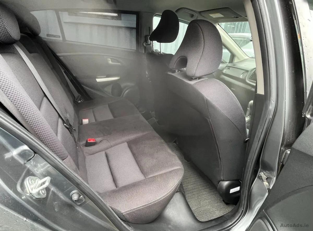 2011 Honda Insight – photo 6