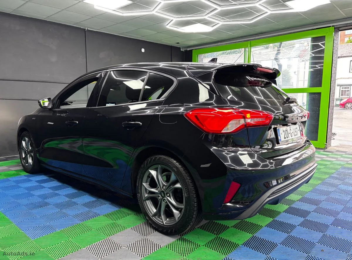 2020 Ford Focus – photo 9